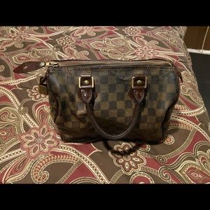 Louis Vuitton speedy bag